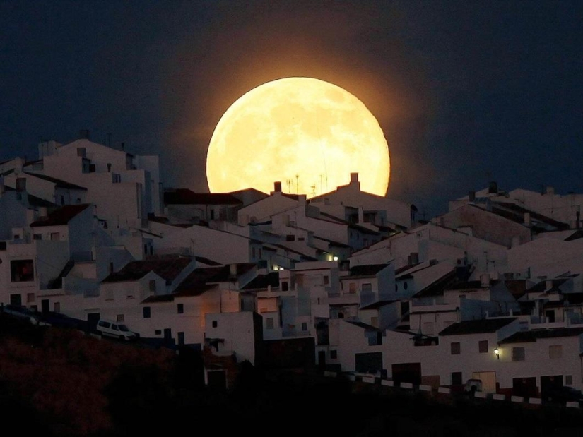 Última superluna de este año Última superluna de este año