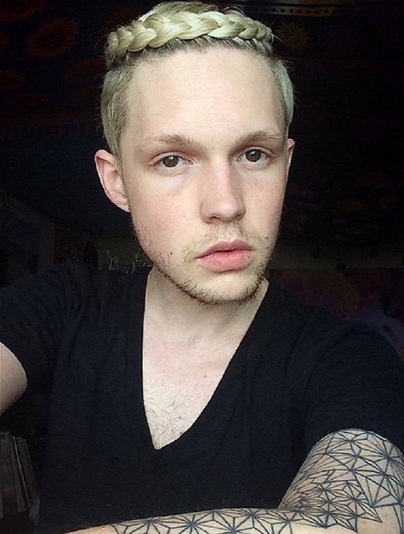 Luxurious braids - a new trend among men's hairstyles