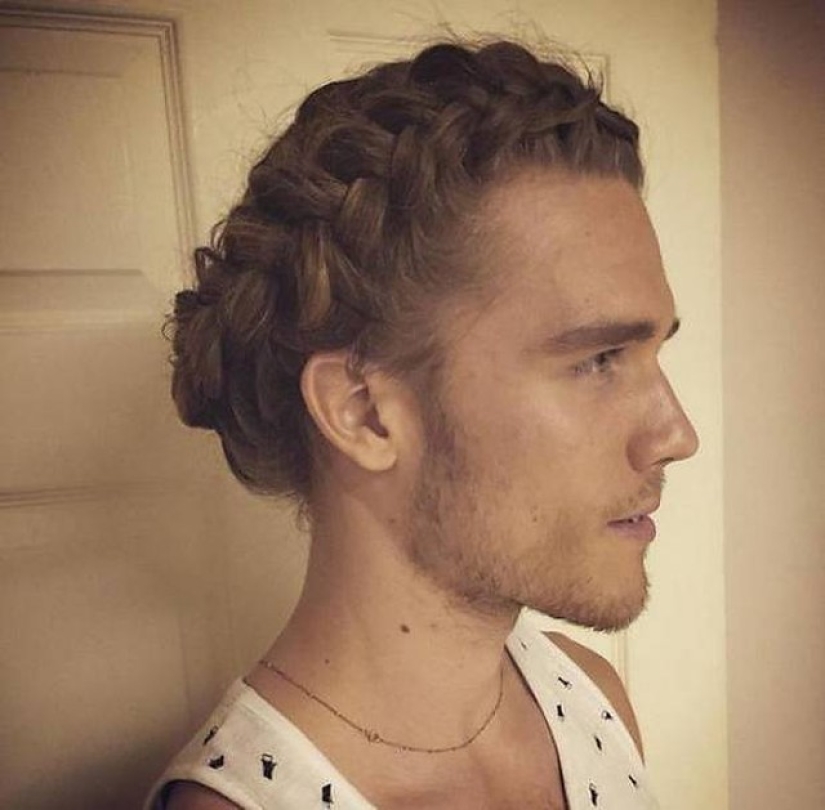 Luxurious braids - a new trend among men's hairstyles