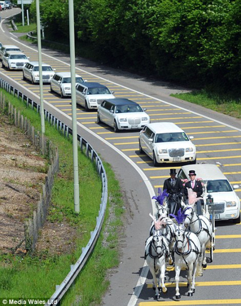 Luxurious funeral of the English Gypsy Queen Luxurious funeral of the English Gypsy Queen
