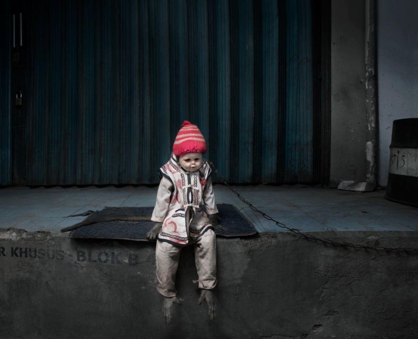 Macacos con máscaras: una vista espeluznante Macacos con máscaras: una vista espeluznante