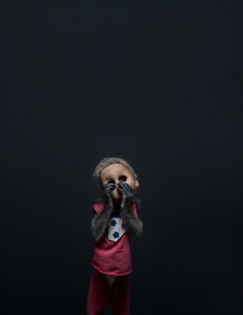 Macacos con máscaras: una vista espeluznante Macacos con máscaras: una vista espeluznante