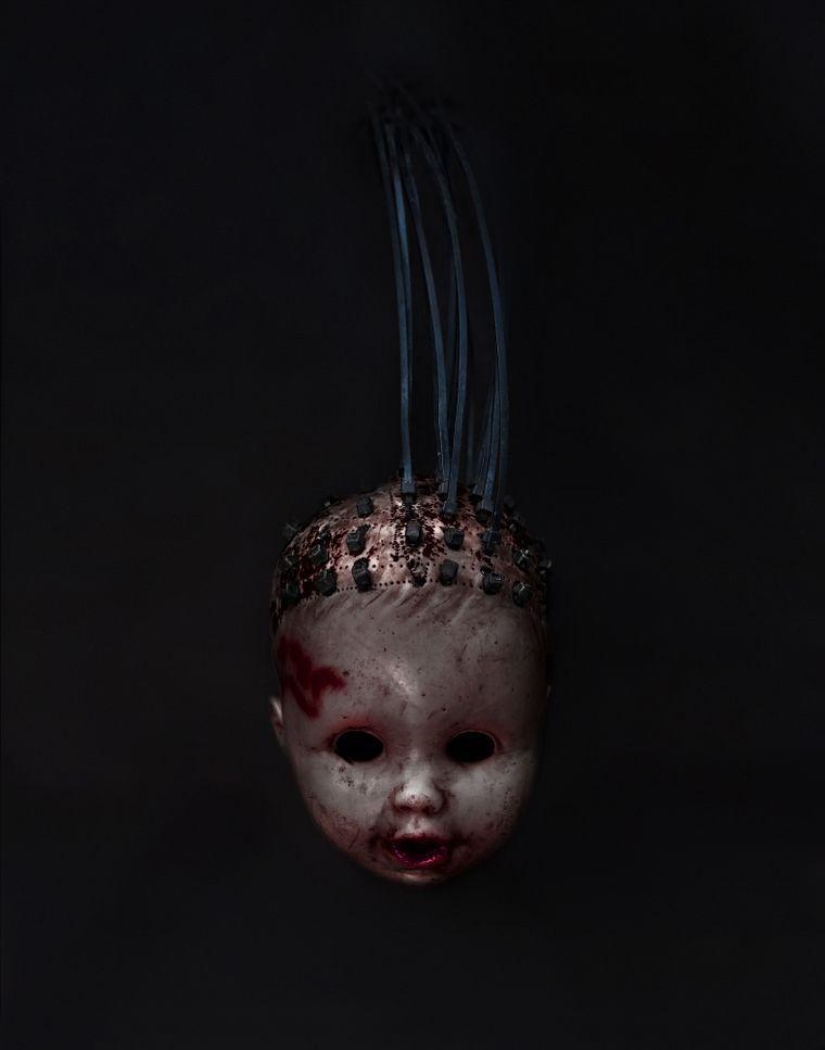 Macaques in masks - an eerie sight Macaques in masks - an eerie sight