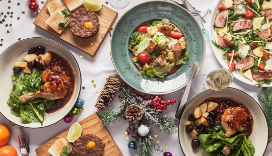 Make it in three hours: how to set a New Year's table and not screw up