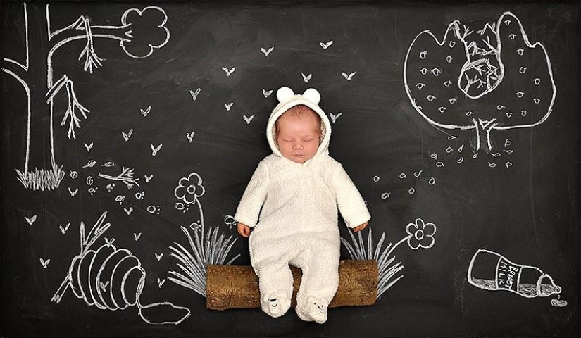 Mamá toma una foto del bebé en el "Tablero de aventuras" Mamá toma una foto del bebé en el "Tablero de aventuras"