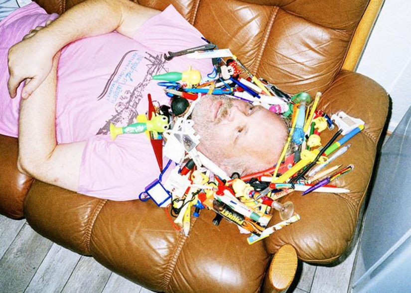 "Mania": strange collections and their owners in the Norwegian photographer's photo project