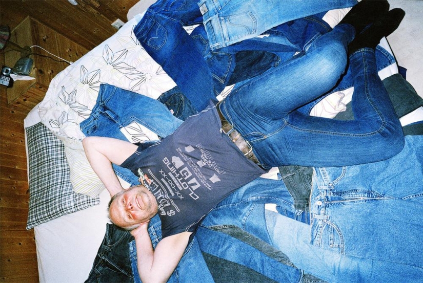 "Mania": strange collections and their owners in the Norwegian photographer's photo project "Mania": strange collections and their owners in the Norwegian photographer's photo project