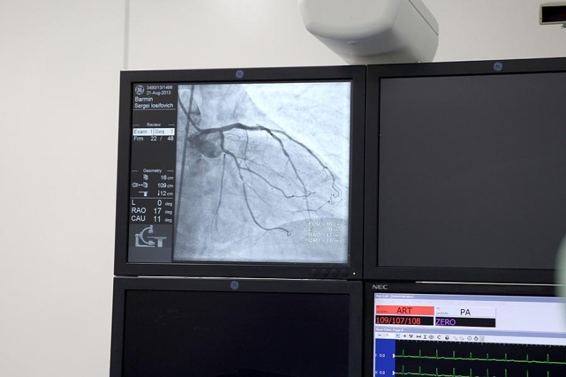 Matters of the Heart, or Operation Without Cuts Matters of the Heart, or Operation Without Cuts