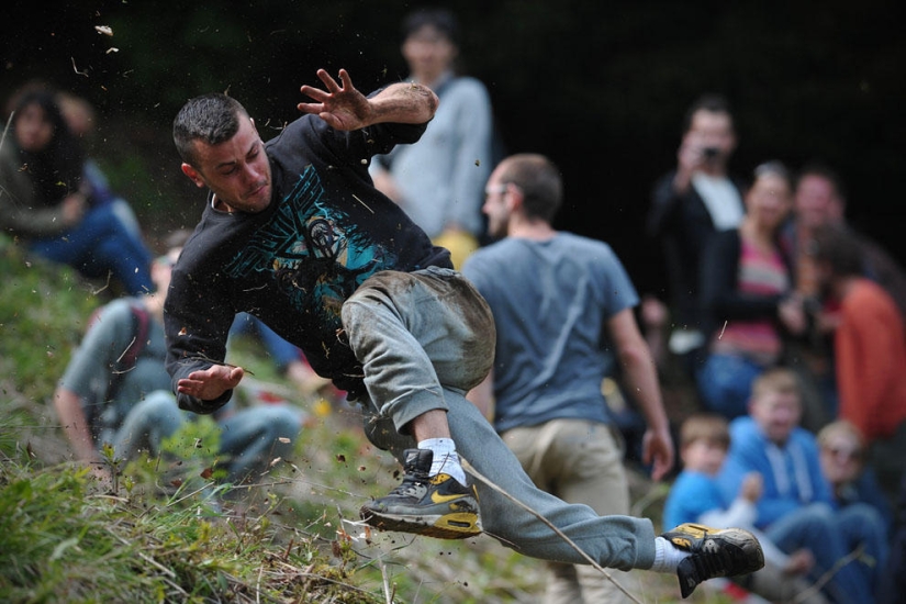 May&#39;s most ridiculous and cutthroat competition: Cooperschild Cheese Race 2013