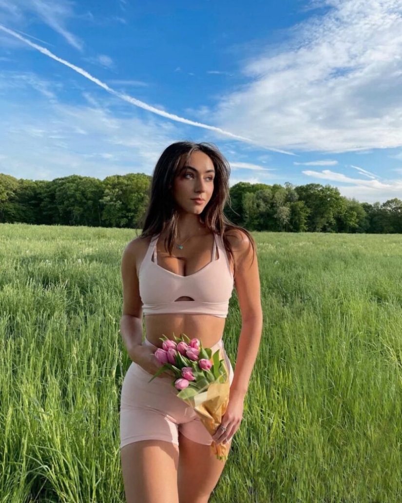 Maya Rabak es una encantadora bloguera de viajes de Arizona Maya Rabak es una encantadora bloguera de viajes de Arizona