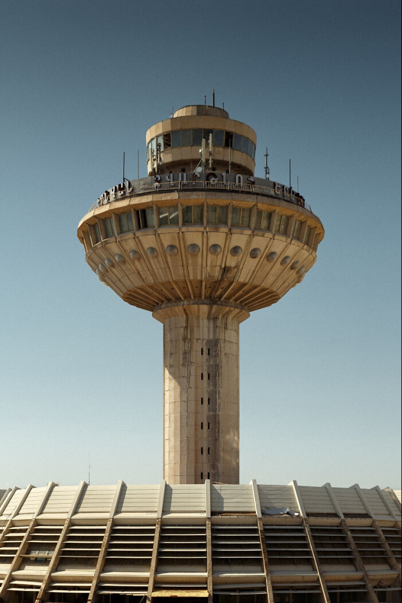 Me embarqué en un viaje a través de los países de la ex Unión Soviética para documentar la arquitectura soviética abandonada