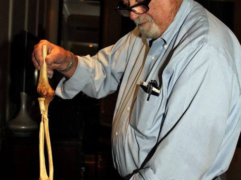 Médico estadounidense devuelve brazo amputado a hombre vietnamita hace medio siglo Médico estadounidense devuelve brazo amputado a hombre vietnamita hace medio siglo