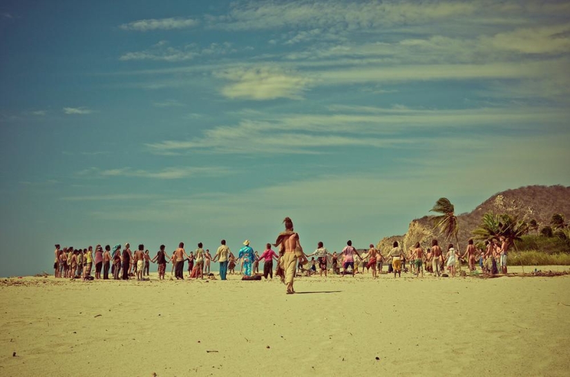 "Meeting of the rainbow tribes": meetings of modern hippies