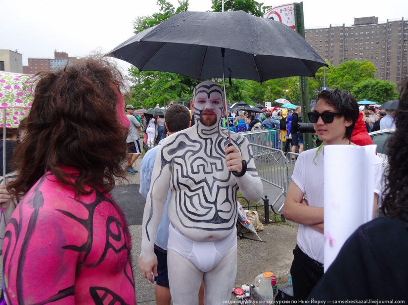 Mermaid Parade - Good Old Brooklyn Freak Show