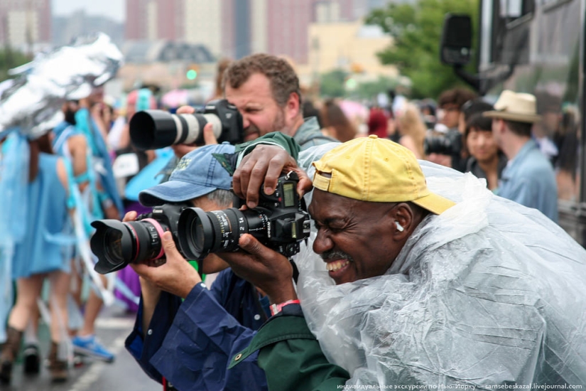 Mermaid Parade - Good Old Brooklyn Freak Show