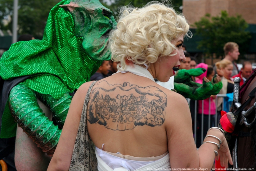 Mermaid Parade - Good Old Brooklyn Freak Show
