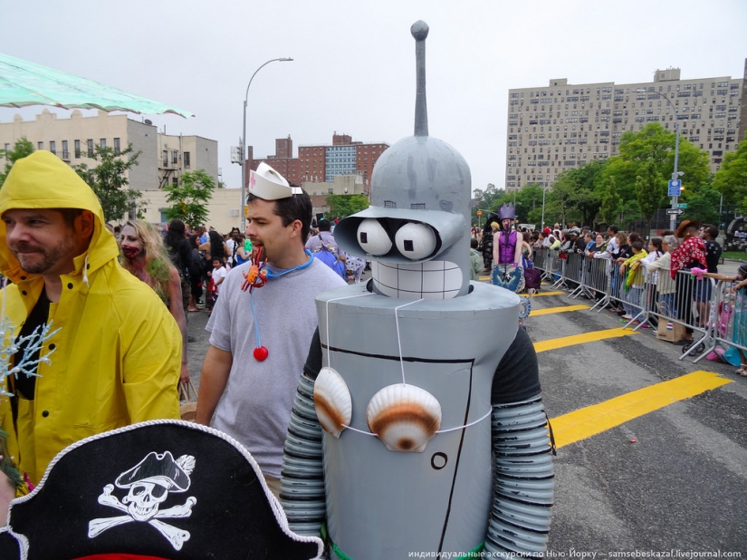 Mermaid Parade - Good Old Brooklyn Freak Show