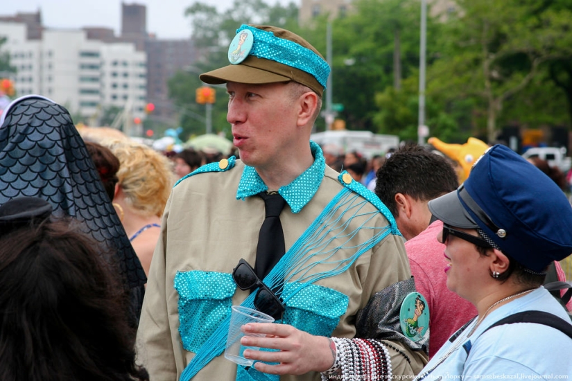 Mermaid Parade - Good Old Brooklyn Freak Show