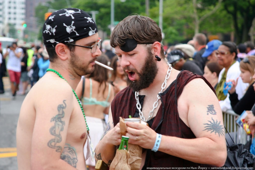 Mermaid Parade - Good Old Brooklyn Freak Show