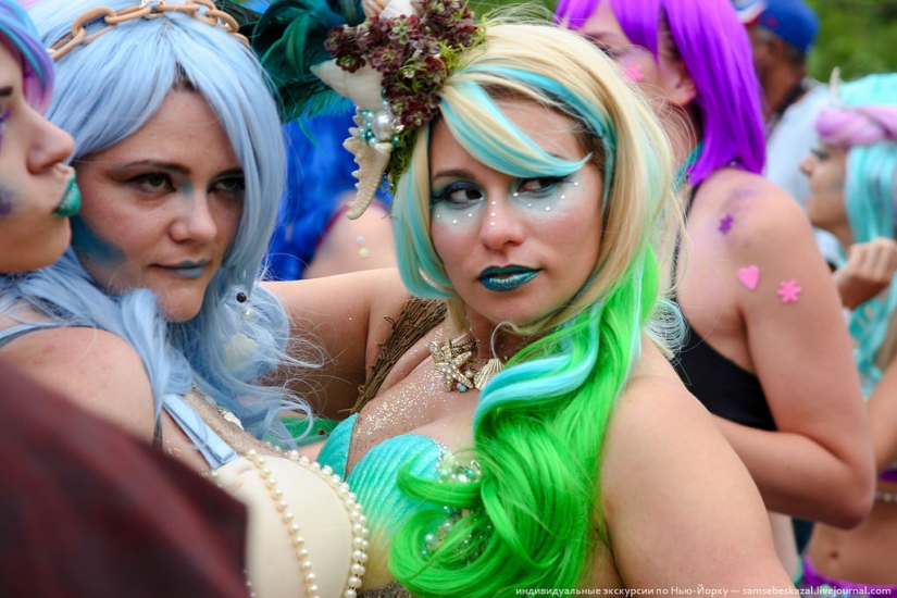 Mermaid Parade - Good Old Brooklyn Freak Show