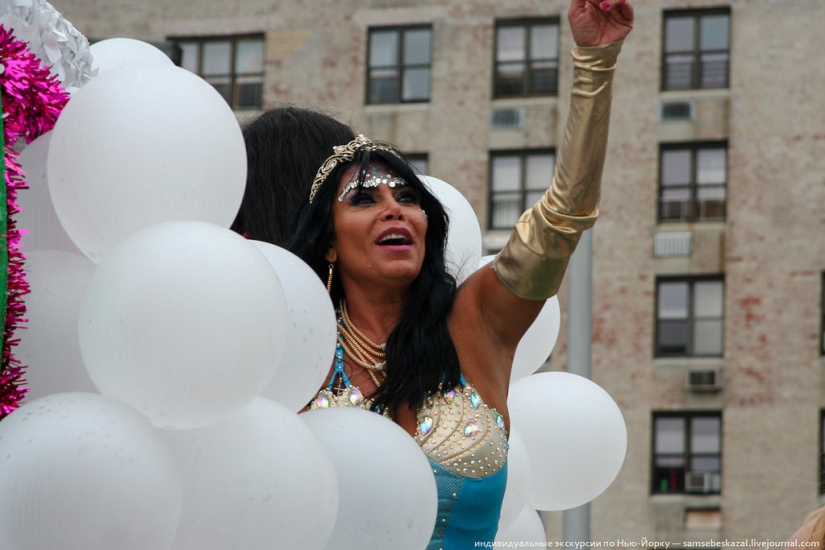 Mermaid Parade - Good Old Brooklyn Freak Show
