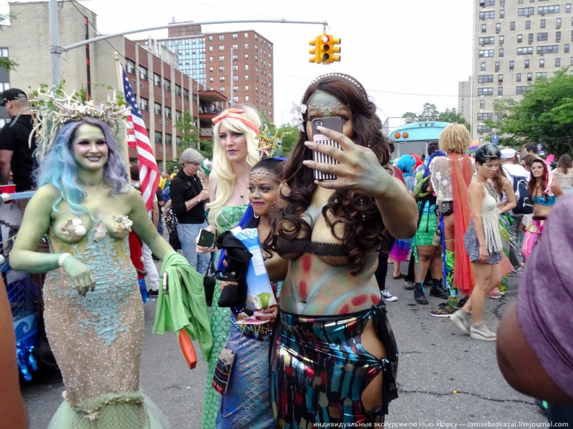Mermaid Parade - Good Old Brooklyn Freak Show