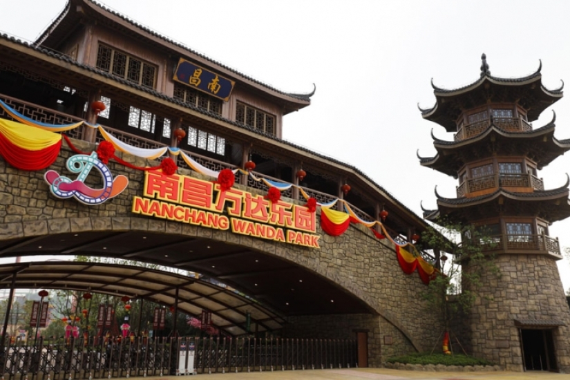 Mickey Mouse ha terminado: cómo los chinos más ricos declararon la guerra a Disney