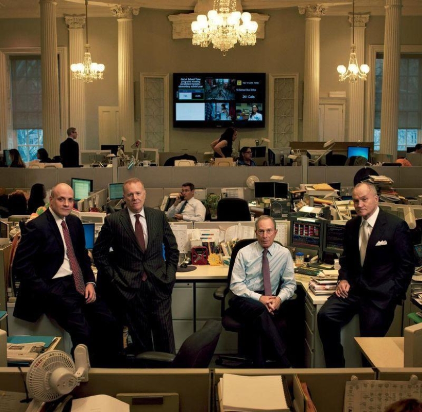 Millionaires out of this world Millionaires out of this world