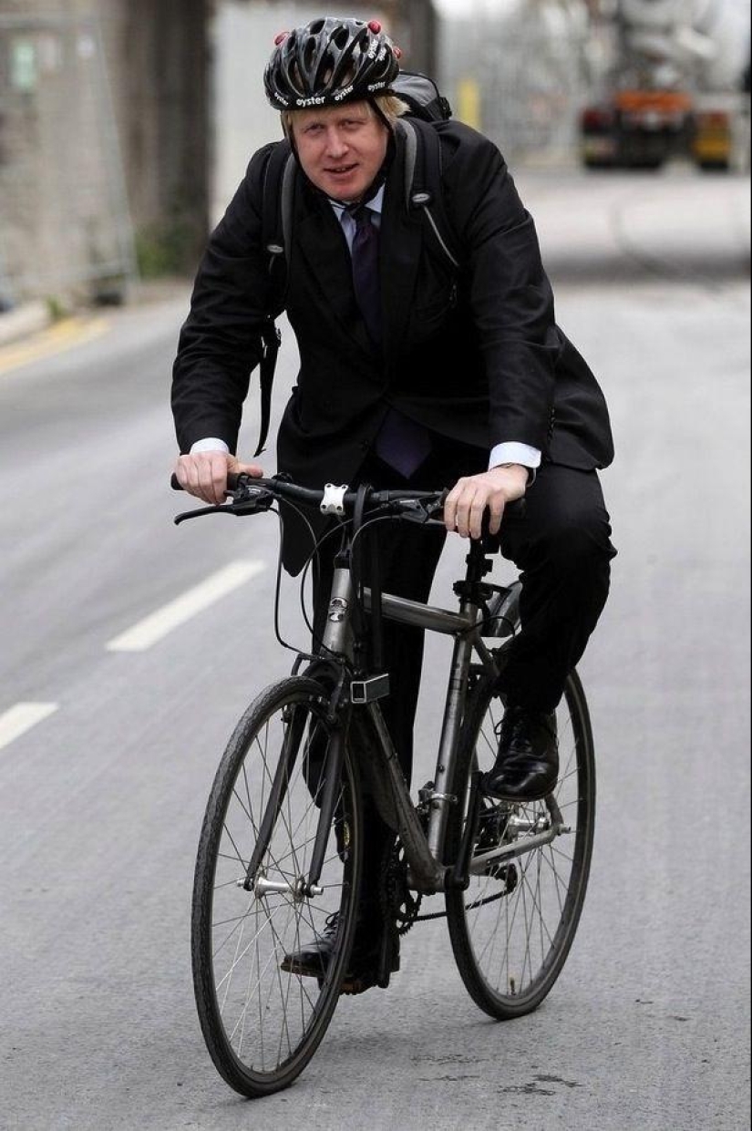 Millonarios fuera de este mundo Millonarios fuera de este mundo