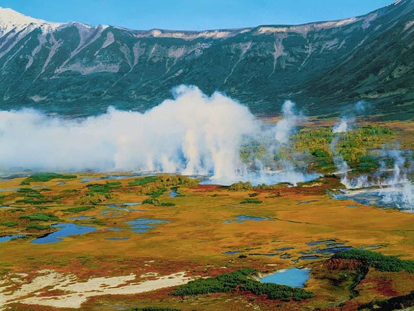Miracle of nature - Geysernaya river