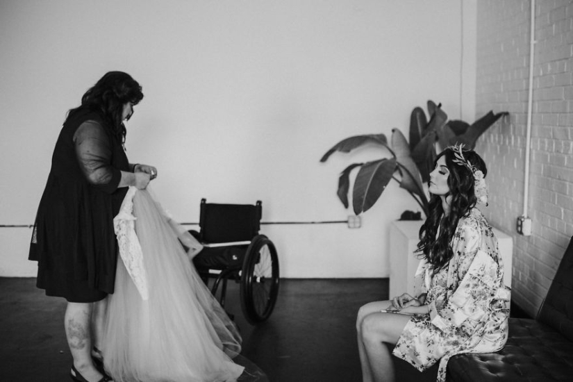 Miracles happen: the paralyzed bride got up and walked to the altar, touching the groom and guests to tears Miracles happen: the paralyzed bride got up and walked to the altar, touching the groom and guests to tears