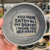 Mis 10 piezas de cerámica con actitud que reciclé de platos no deseados