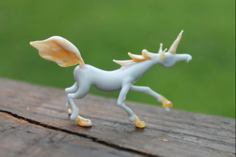 Mis 8 figuras en miniatura de vidrio que hice para Navidad como regalos únicos Mis 8 figuras en miniatura de vidrio que hice para Navidad como regalos únicos