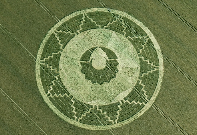 Misteriosos círculos de las cosechas en Wiltshire Misteriosos círculos de las cosechas en Wiltshire