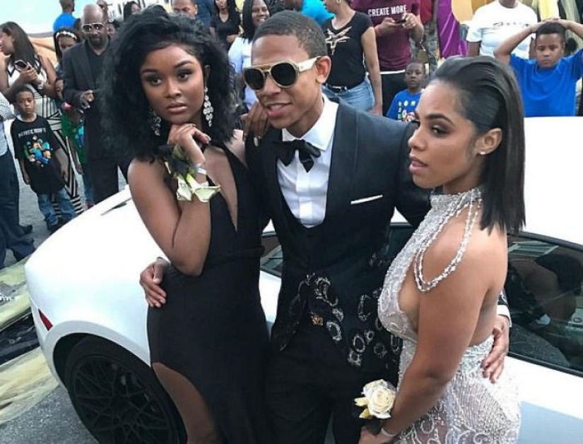 Mom gave her son a prom in the style of Arab sheikhs for 25 thousand dollars Mom gave her son a prom in the style of Arab sheikhs for 25 thousand dollars