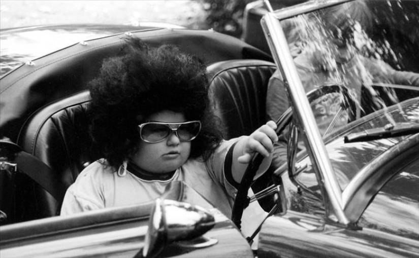 Mom has to lock the refrigerator because her 200-pound son can't stop eating Mom has to lock the refrigerator because her 200-pound son can't stop eating