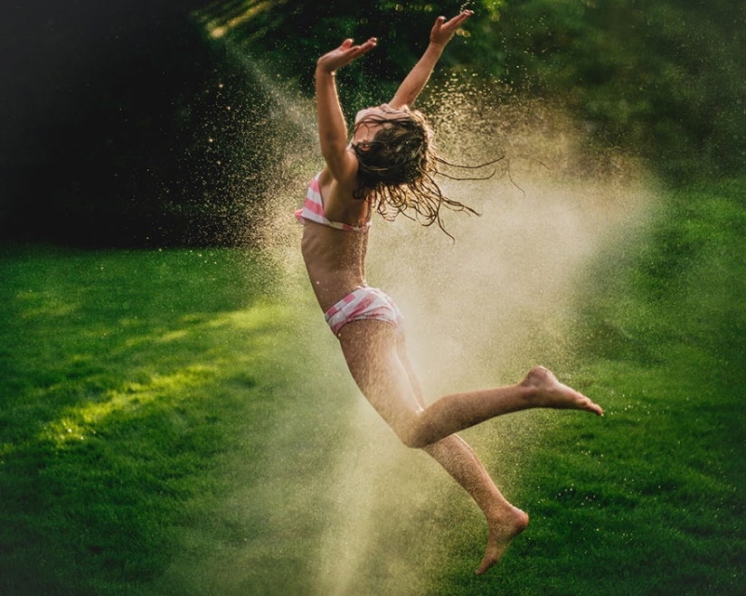 Mom takes pictures of her fearless daughters