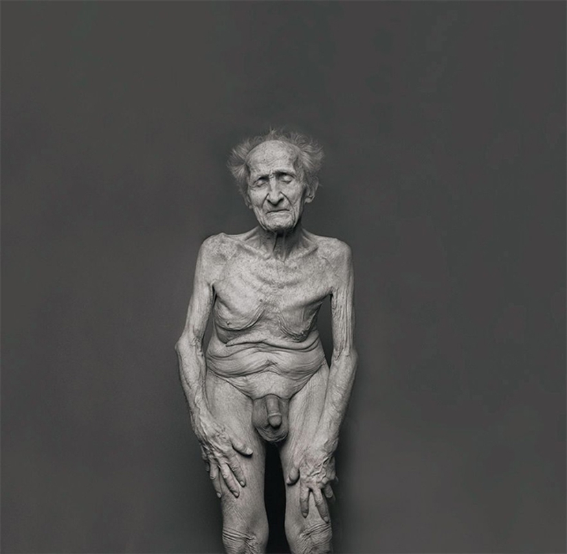 Moments of Life: The best works of LensCulture Exposure Awards