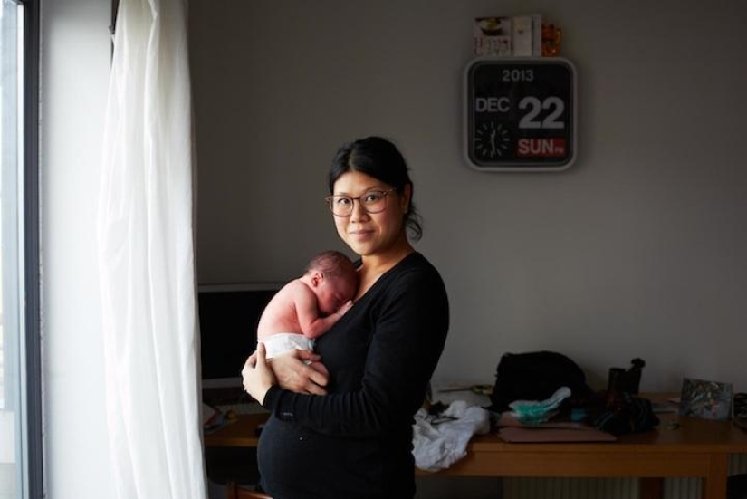 Moms with children who are one day old