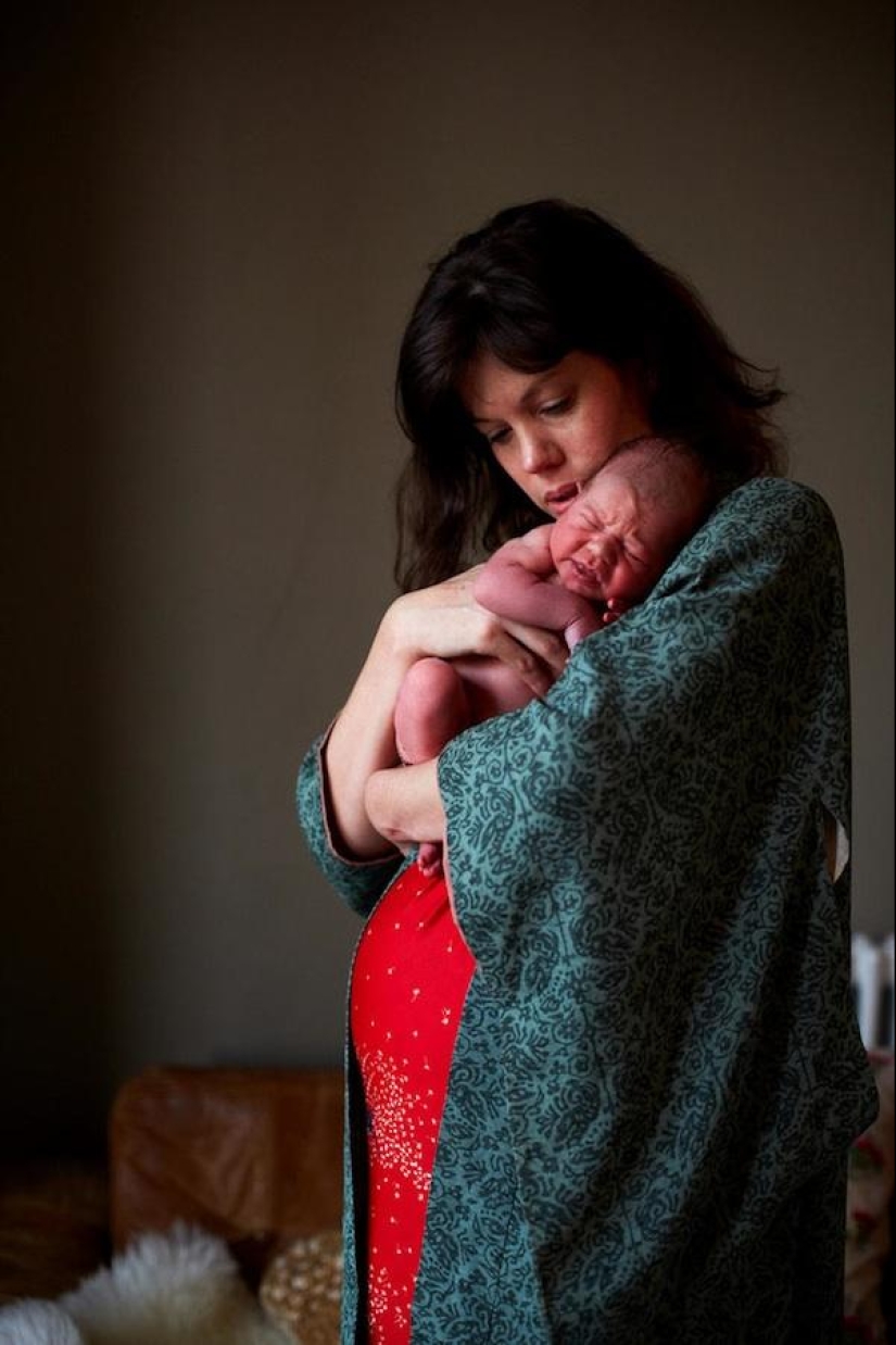 Moms with children who are one day old