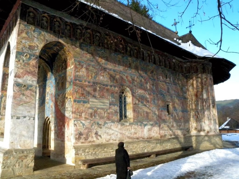 Monasteries in Romania, where amazing frescoes are not inside, but outside