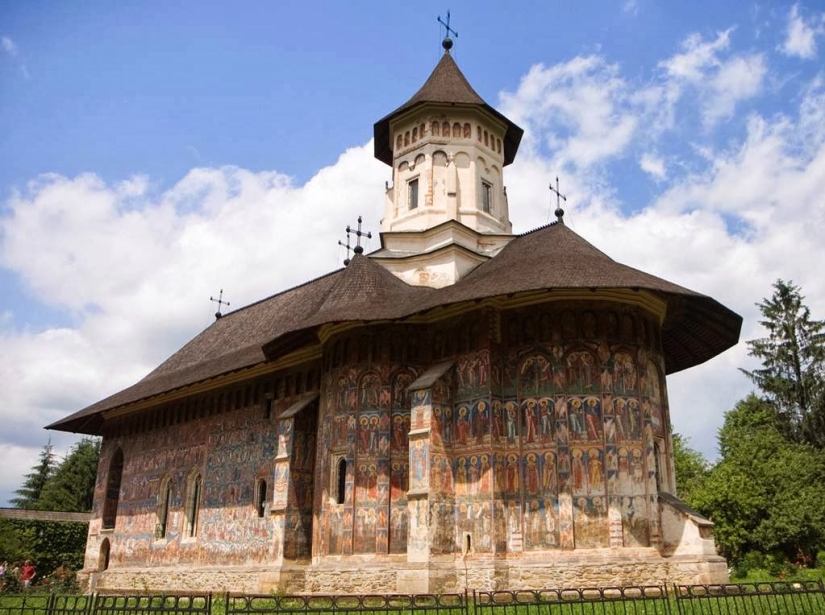 Monasteries in Romania, where amazing frescoes are not inside, but outside