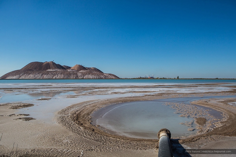Montones de desechos. Montañas Soligorsk. Paisajes espaciales de Bielorrusia Montones de desechos. Montañas Soligorsk. Paisajes espaciales de Bielorrusia