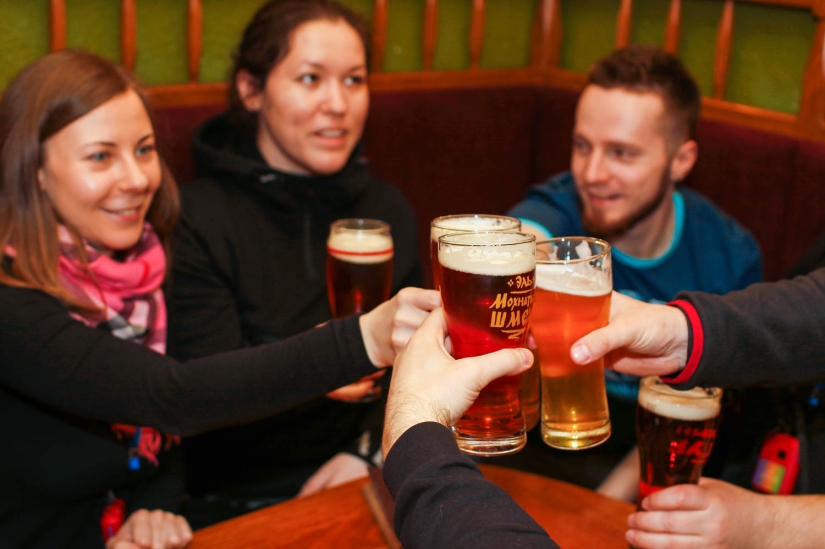 Moscú bajo un título: el centro de la capital a través del vidrio de una botella de cerveza