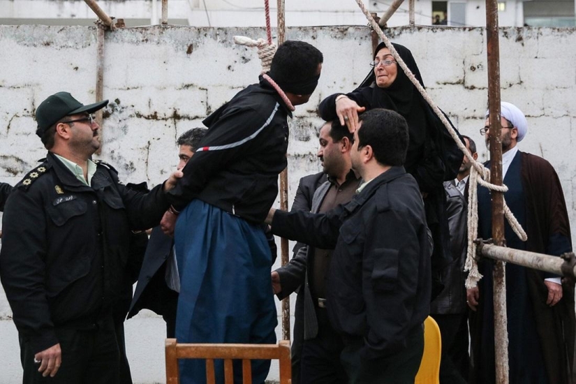 "Mother's heart trembled" "Mother's heart trembled"