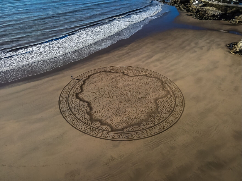 My 15 Beach Sand Drawings That Are Between 30 And 100 Meters Wide (Part2)
