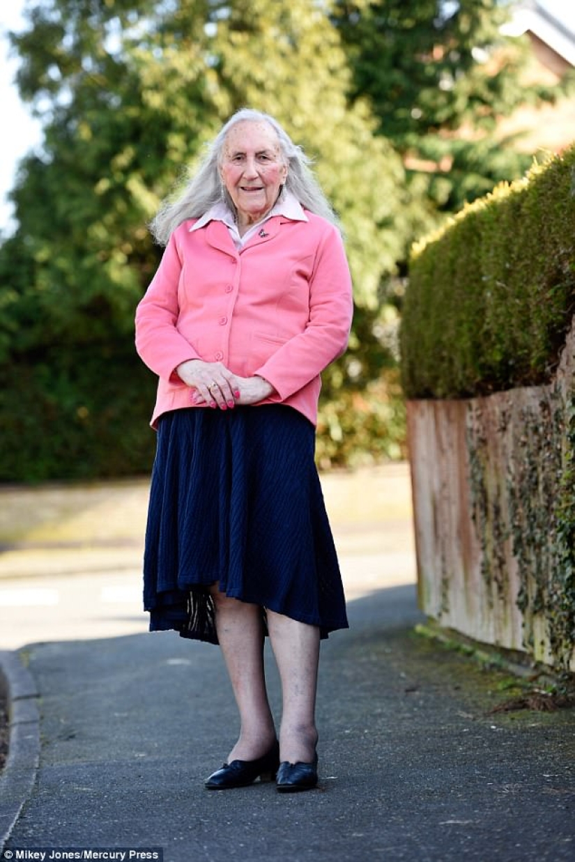 "My whole life has been a lie": a World War II veteran decided to change his gender at the age of 90 "My whole life has been a lie": a World War II veteran decided to change his gender at the age of 90