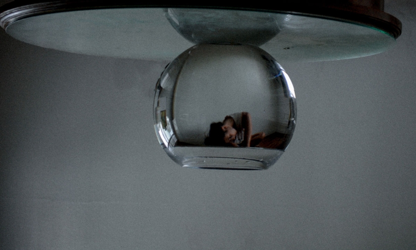 Naked Dana, filmed through an aquarium