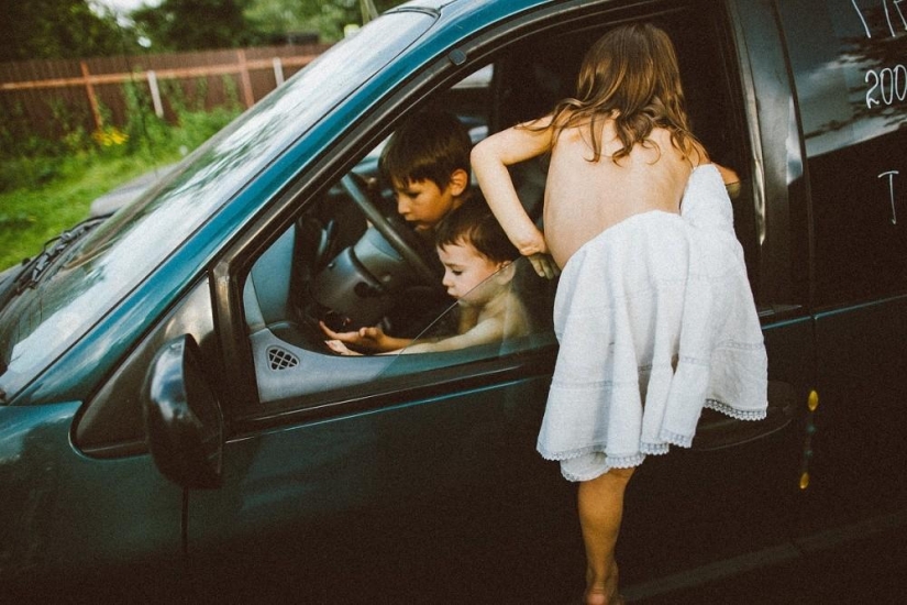 Naughty childhood in the countryside Naughty childhood in the countryside