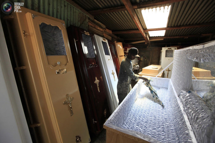 Negocio funerario en África